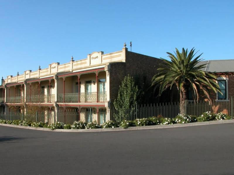 Motel The Terrace At The Settlement Cranbourne Exterior foto